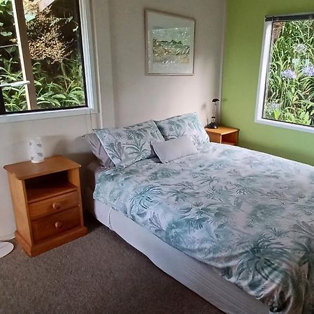 Mt Manaia View Holiday Studio Whangarei Heads Экстерьер фото